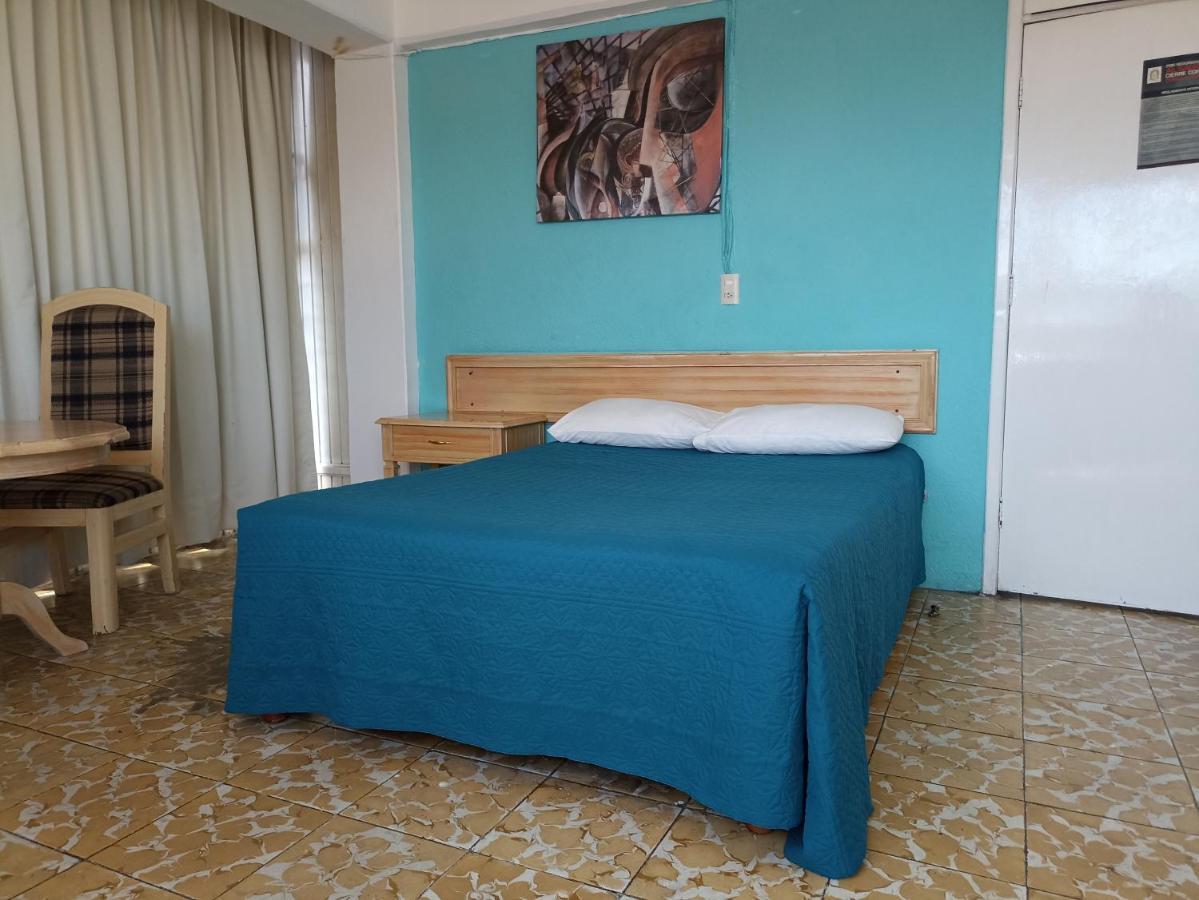 Hotel Viena Irapuato Zewnętrze zdjęcie