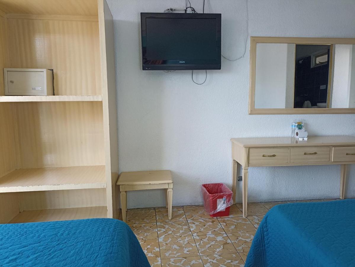 Hotel Viena Irapuato Zewnętrze zdjęcie